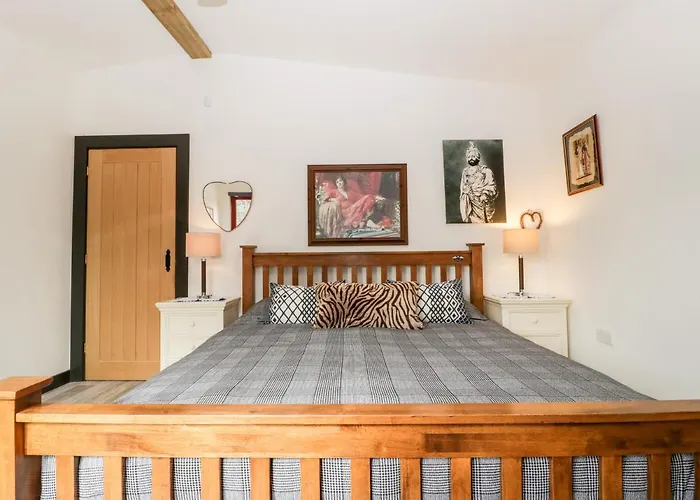 Down The Rabbit Hole * Bristol