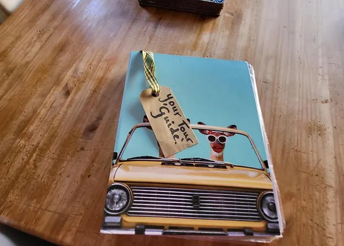 Down The Rabbit Hole Feriehus Bristol