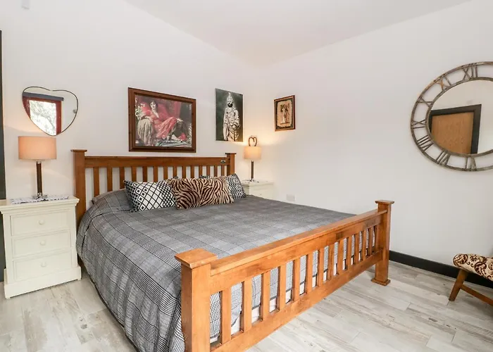 Holiday home Down The Rabbit Hole *